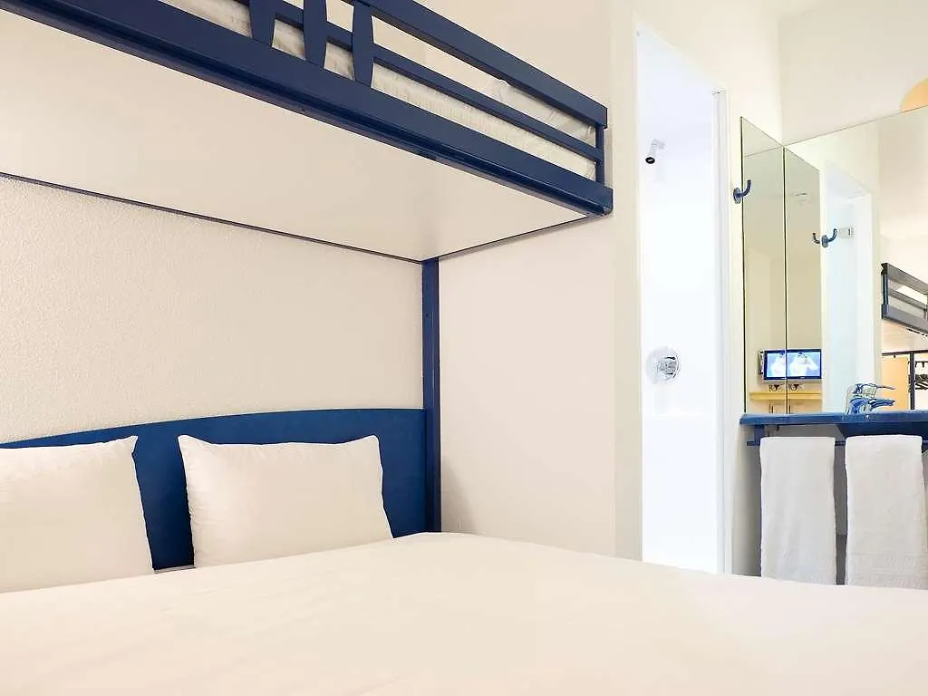 Ibis Budget Orly Chevilly Tram 7 2*, Chevilly-Larue